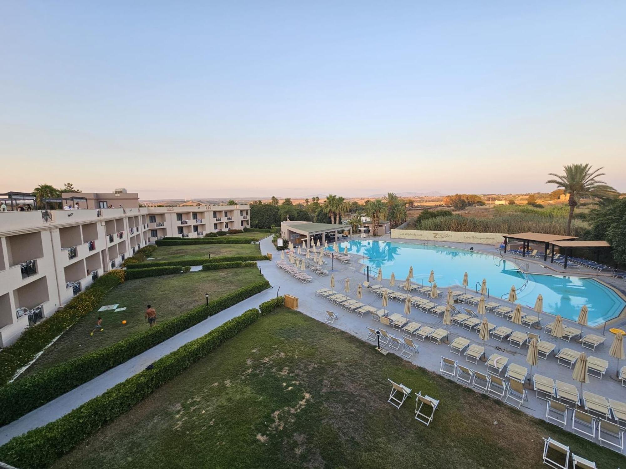 Hotel Zeta Club Selinunte Marinella di Selinunte Exterior foto